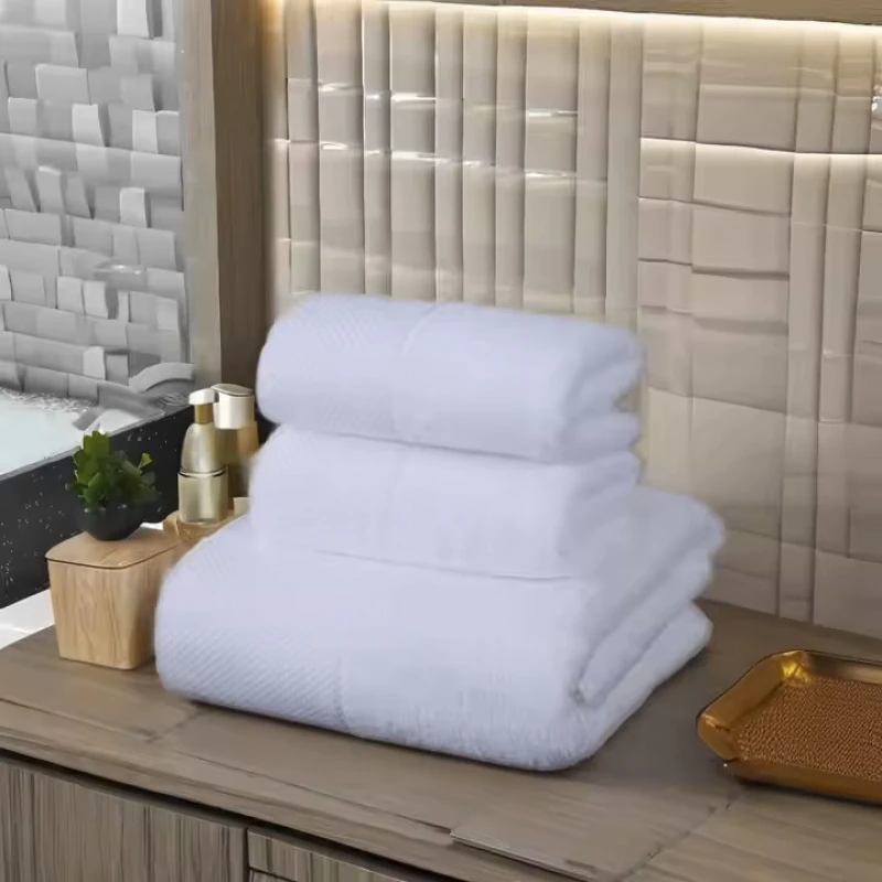 Quick-Dry Hotel Bath Towel Sets Enhanced Comfort Plaid Pattern Cotton Plain Woven Design Signature Collections for Guests